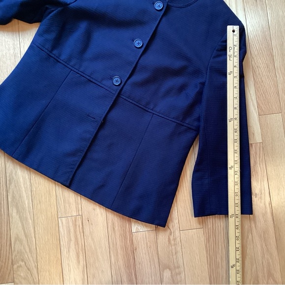 Brooks Brothers 2-piece suit, Navy Blue, jacket 10, skirt 10 petite - Picture 7 of 12